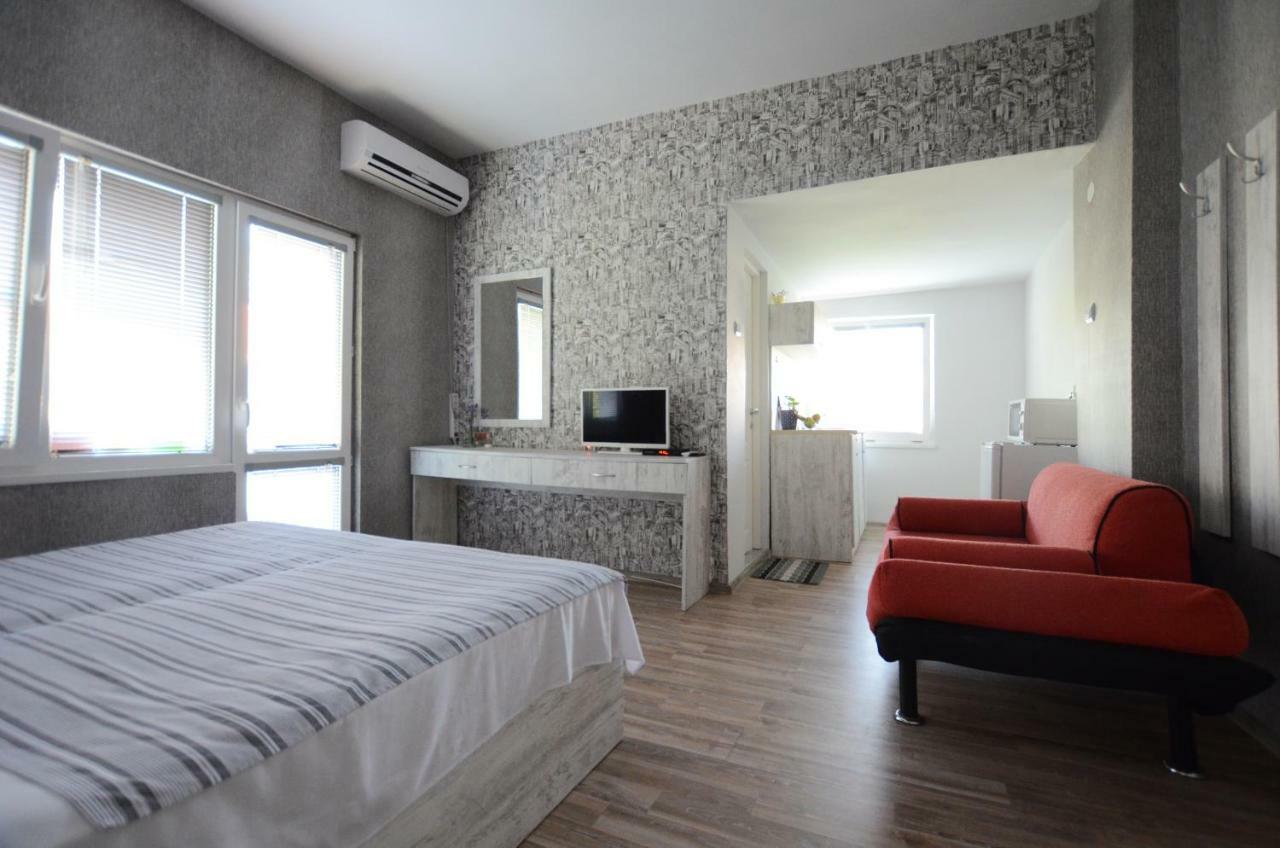 Bistra Guest Rooms Kranevo Exterior photo